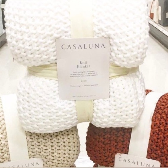 New KING knit blanket by Casaluna - Picture 1 of 4